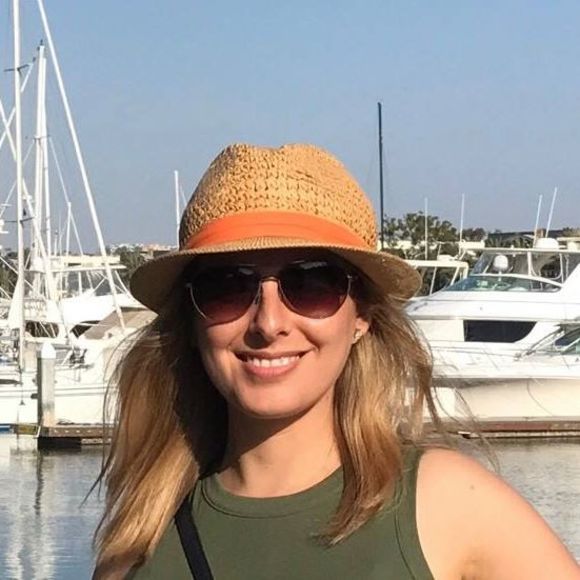 Meet your Posher, Sylvia - Picture 1 of 1